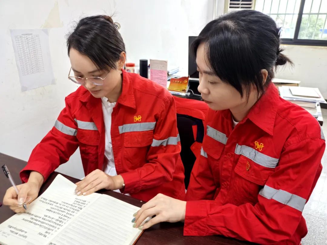 【宜化榜樣】化機(jī)公司李丹：提升素質(zhì)強(qiáng)技能，勇于奉獻(xiàn)顯擔(dān)當(dāng)(圖3)