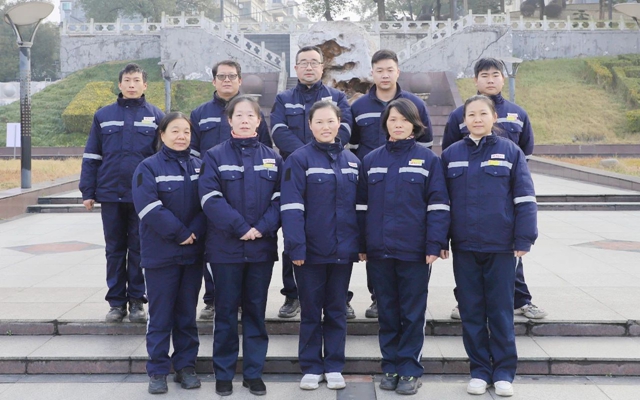 喜報！全國表彰，股份公司猇亭片區(qū)電解四班榜上有名！
