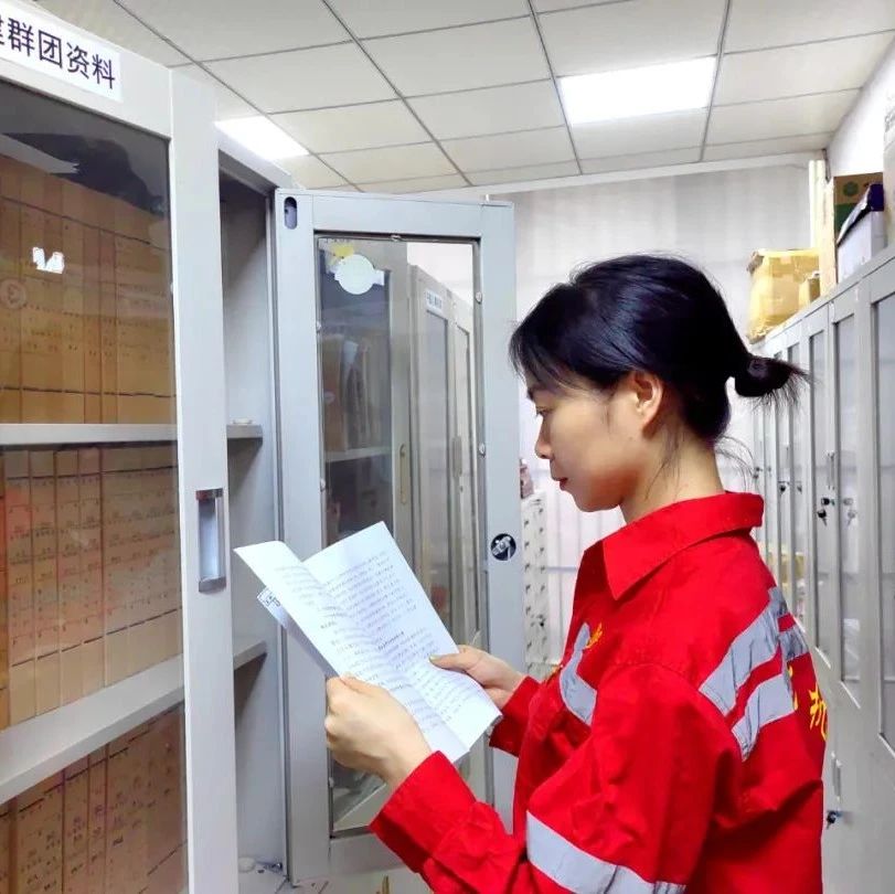 【宜化榜樣】化機公司李丹：提升素質(zhì)強技能，勇于奉獻顯擔當